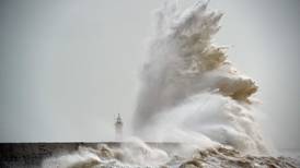 Un ola de 19 metros en el Atlántico Norte establece nuevo récord