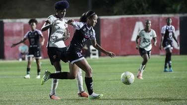 De locos: Alajuelense femenino remontó un 0-2 y en penales se coronó bicampeón de la Uncaf