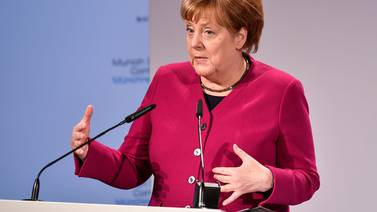 Ángela Merkel  defiende apoyo europeo a pacto nuclear con Irán 