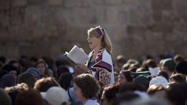 Israel aprueba iniciativa para que hombres y mujeres puedan orar juntos en Muro de las Lamentaciones