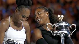 Serena Williams vence a su hermana en la final del Abierto de Australia 