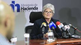Ministra Rocío Aguilar descarta renuncia tras acuerdo que mantiene intactos pluses en CCSS