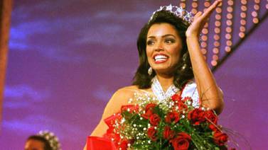 Murió Chelsi Smith, Miss Universo de 1995