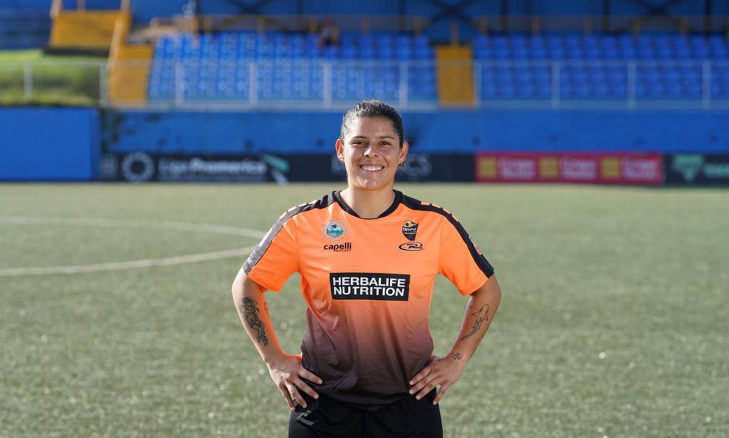 Cristel Sandí ya se integró de lleno al conjunto de Dimas Escazú para la nueva temporada.