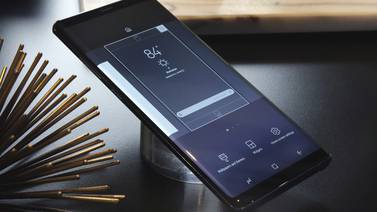 Galaxy Note 8 de Samsung ofrece pantalla infinita y lápiz con nuevas funciones para personalizar mensajes