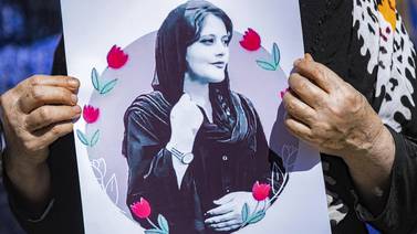 Represión en Irán: Impiden conmemoración de Mahsa Amini en aniversario de su muerte