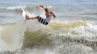  Cuatro surfistas de Costa Rica se encuentran en torneos internacionales