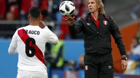 El legado de Gareca consuela a la eliminada selección de Perú