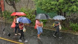 No suelte el paraguas: Esta será una estación lluviosa más intensa que otros años