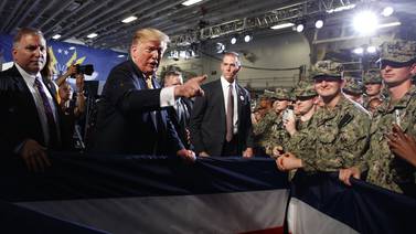 Trump se ufana de la ‘temible’ potencia militar de Estados Unidos