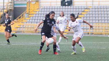 Sporting FC desafía supremacía de Alajuelense tras avanzar a la final del fútbol femenino