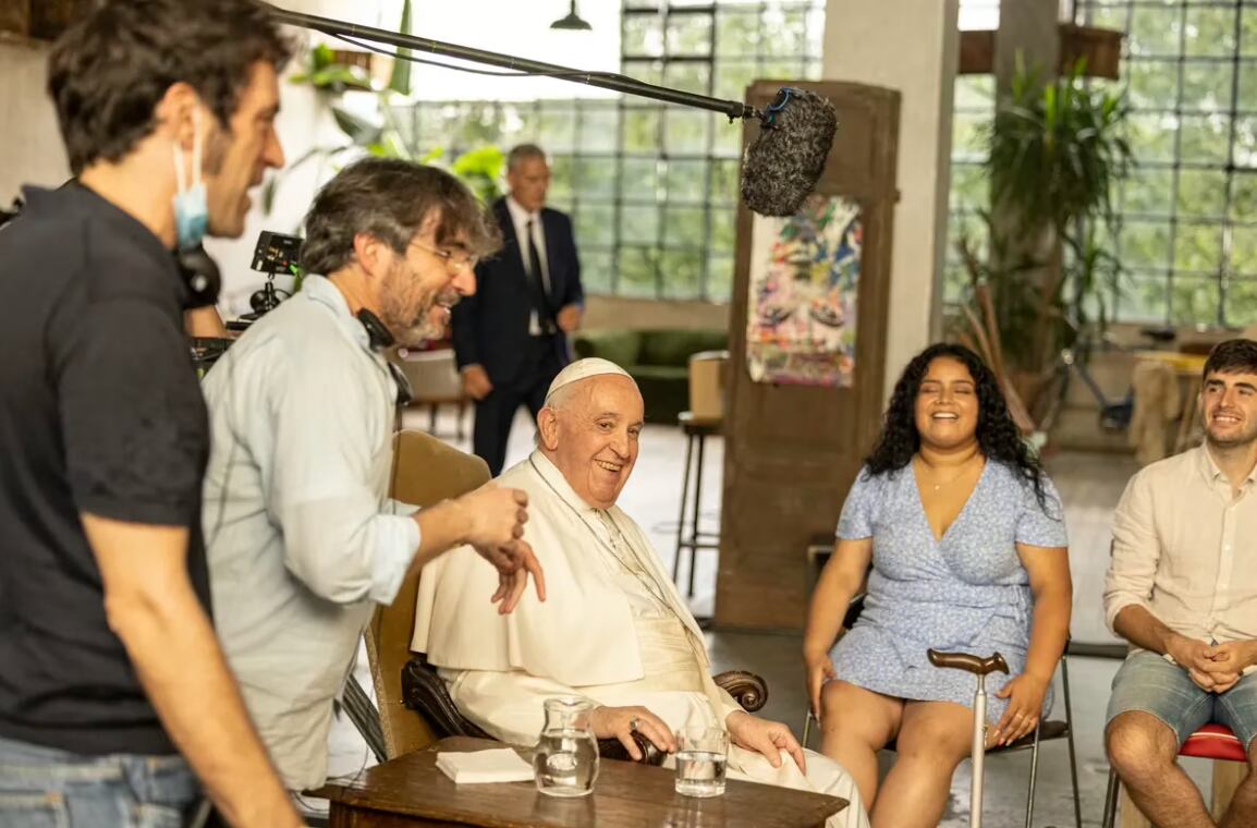 Imágenes de promoción de un nuevo documental del Papa. 
