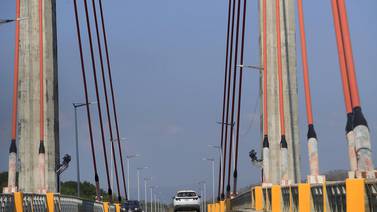 Busera se libra de enviar unidades por ferri durante cierre de puente La Amistad