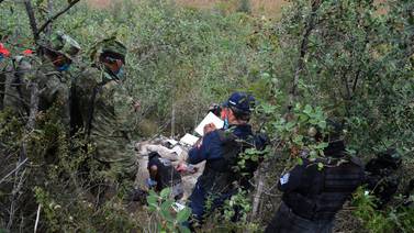    Autoridades   exhuman 10 cadáveres en estado de Guerrero,  México 