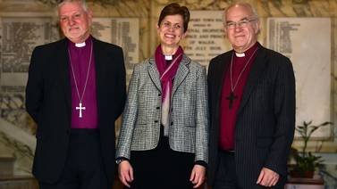  Iglesia de Inglaterra tiene ya su primera  obispa