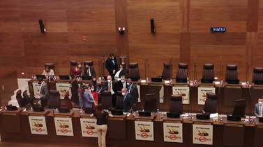Diputados prohíben a 46 alcaldes reelegirse en el 2024