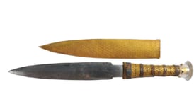 Una daga de Tutankamón fue forjada con hierro de meteoritos