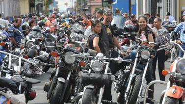 Motociclistas de nuevo a las calles por marchamo