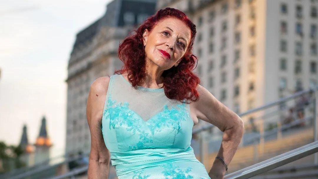 Mujer de 72 años aspira a ser Miss Universo al inscribirse en un certamen argentino.