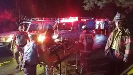 Una mujer fallece y dos personas heridas tras caer vehículo en precipicio de 200 metros en Cartago