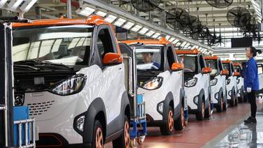 Agencia Internacional de Energía prevé récord en ventas de autos eléctricos en 2024
