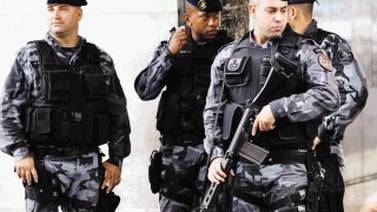 Huelga policial amenaza los carnavales brasileños