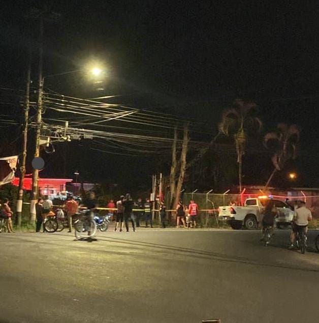 Matina es el quinto cantón más violento del país, anoche mataron a uin hombre de 30 años.  De los 17 muertos hasta ahora, ocho han ocurrido en Batán. Foto: Reiner Montero.