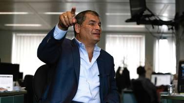 Justicia de Ecuador ordena prisión preventiva contra el expresidente Rafael Correa