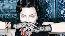 En “Madame X”, Madonna hace un viaje musical por un mundo atormentado 