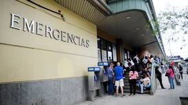Enfermos de covid-19 saturan hospital Calderón y obligan a servicio 24 horas en clínicas Carlos Durán y Central