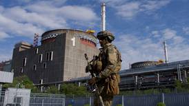 Ucrania cierra reactor nuclear de Zaporiyia por ‘riesgo de desastre’ tras bombardeos