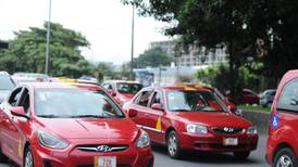Aplicación para pedir taxis empezará a operar este jueves