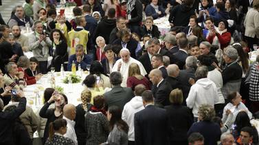 Papa Francisco exhorta a evitar 'indiferencia' con los necesitados