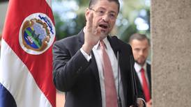 Presidente Chaves rompe acuerdo de cooperación con Cuba 