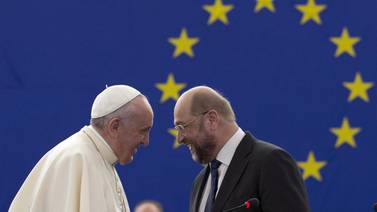 Papa Francisco pide a Europa que sea solidaria con migrantes  