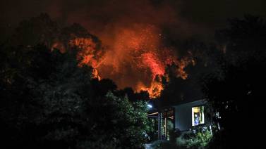 Chile recibe ayuda internacional para combatir incendios 