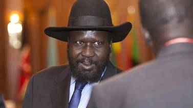 Presidente de Sudán del Sur firma acuerdo de paz