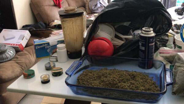 Cae Pareja Con Seis Diferentes Tipos De Droga En Guachipelin De Escazu La Nacion