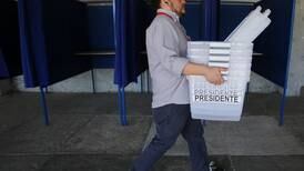 Chilenos en el exterior abren votación de la segunda vuelta electoral