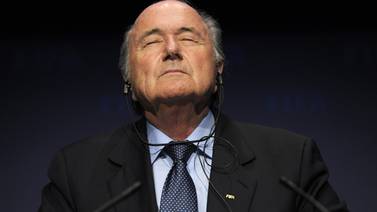 Josep Blatter cree que a altos funcionarios FIFA se les debe exigir exámenes de integridad 