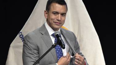 Empresario Daniel Noboa asume como el presidente más joven de Ecuador