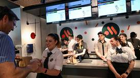 Una Rusia nostálgica inaugura en Moscú los primeros ‘McDonald’s rusos’