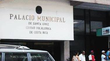 Advierten crecimiento de personal en Municipalidad de Santa Cruz mediante figura de ‘servicios especiales’