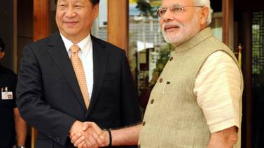Presidente chino visita India con promesa de inversiones
