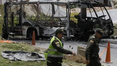 Paro armado del Clan Úsuga deja al menos seis policías muertos en Colombia