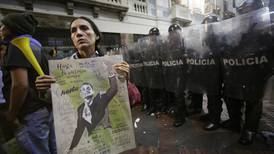 Simpatizantes de Rafael Correa protestan contra alzas de combustibles en Ecuador