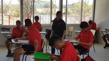 (Video) Así estudian las promesas de Alajuelense en las aulas del Centro de Alto Rendimiento 