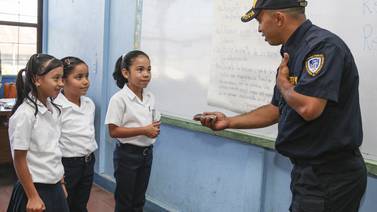 Policía  lanzó   plan  preventivo para escolares y colegiales 