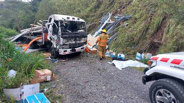 Muere ocupante de camión al caer en guindo donde fallecieron 15 pensionados en 2016 en Cinchona