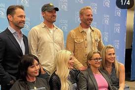 ‘Beverly Hils 90210′: Vea la reunión de Brandon, Brenda, Kelly, Steve y más amigos de la serie